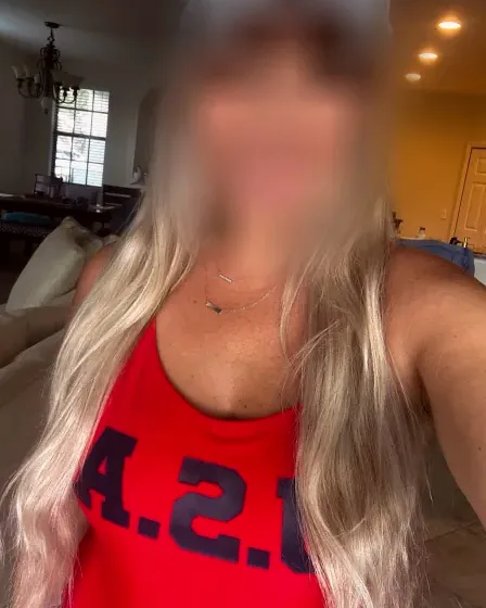 Camilla, 38