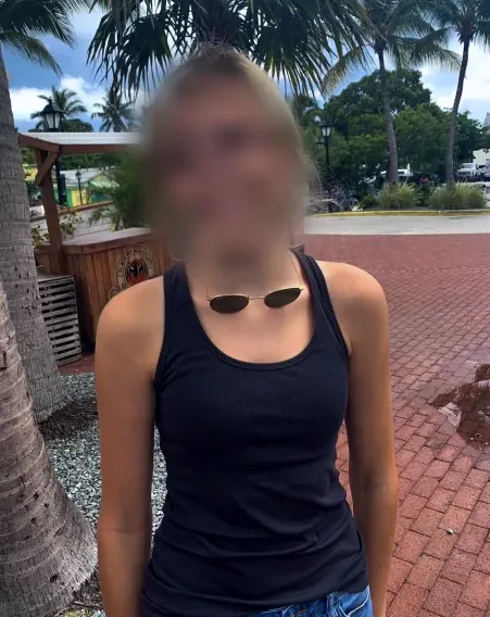Ellen, 20