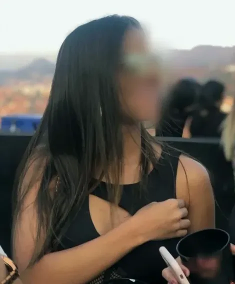 Karla, 23