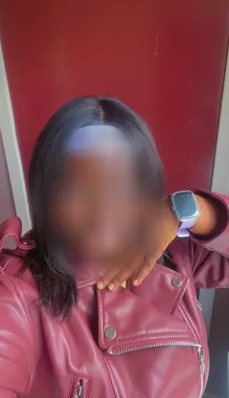 Nicoline, 22