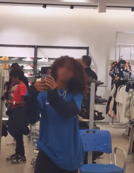 Sofia, 19