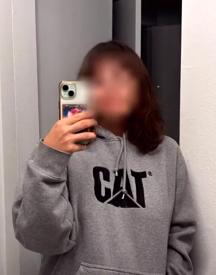 Vilma, 24